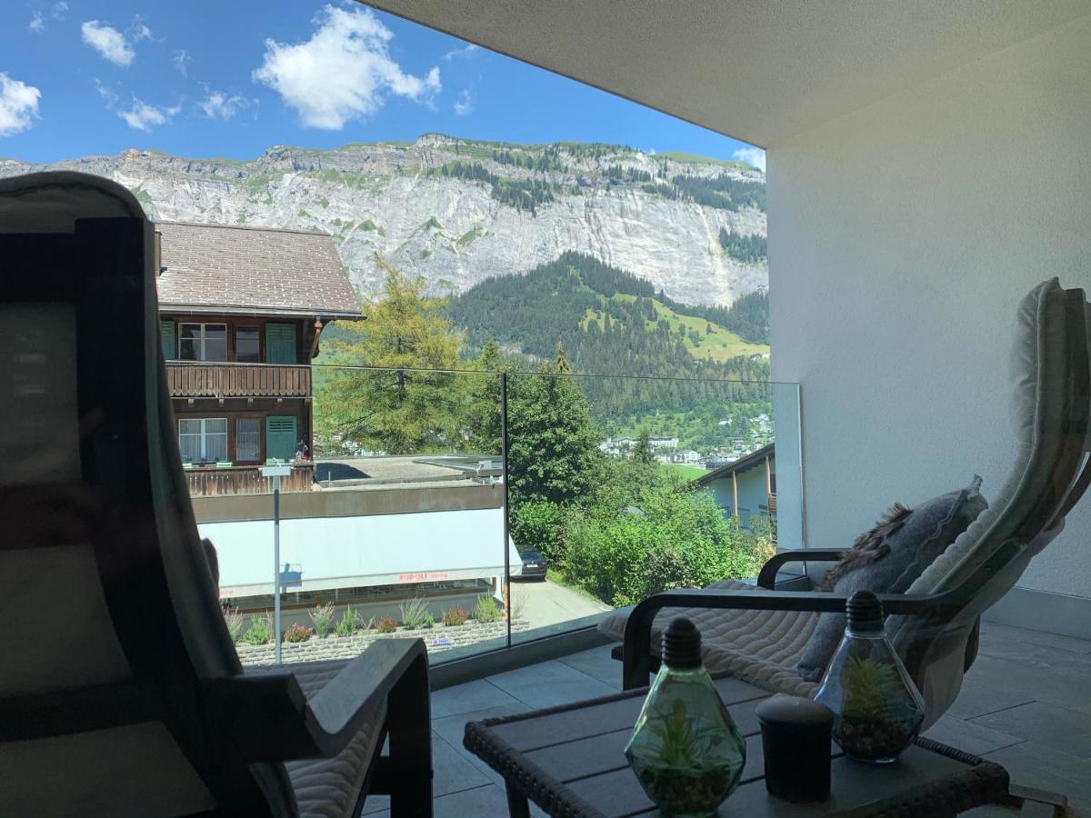 Montanas - Luxuswohnung Mit Kamin - Nahe Caumasee & Talstation Flims Exterior photo
